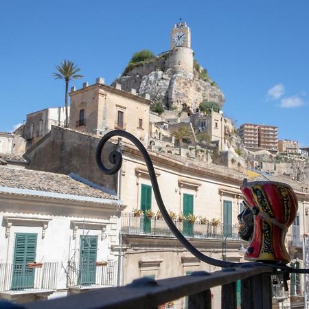 Casa Vacanza Da Dina Modica Buitenkant foto